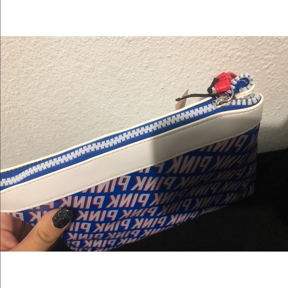 PINK by Victoria’s Secret Makeup Bag - Picture 4 of 4